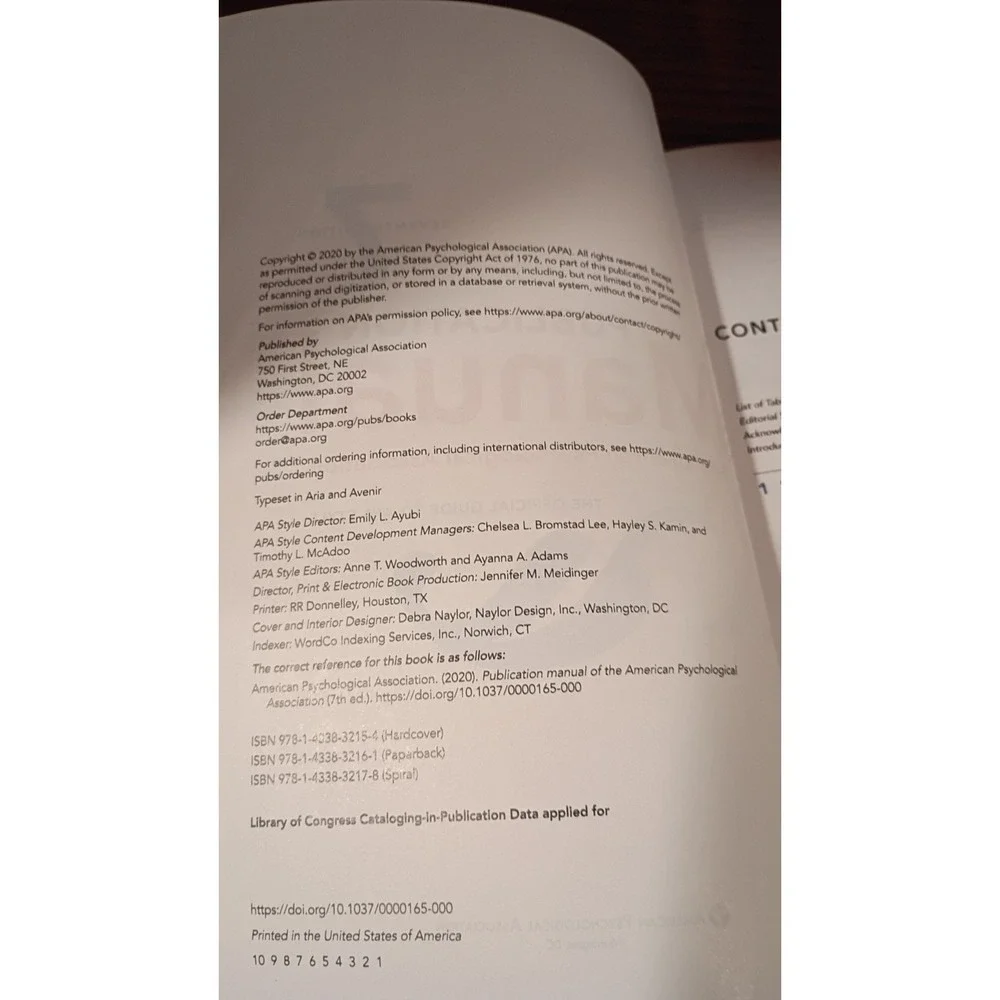 Publication Manual of The American Psychological Association 7th Edition PB
